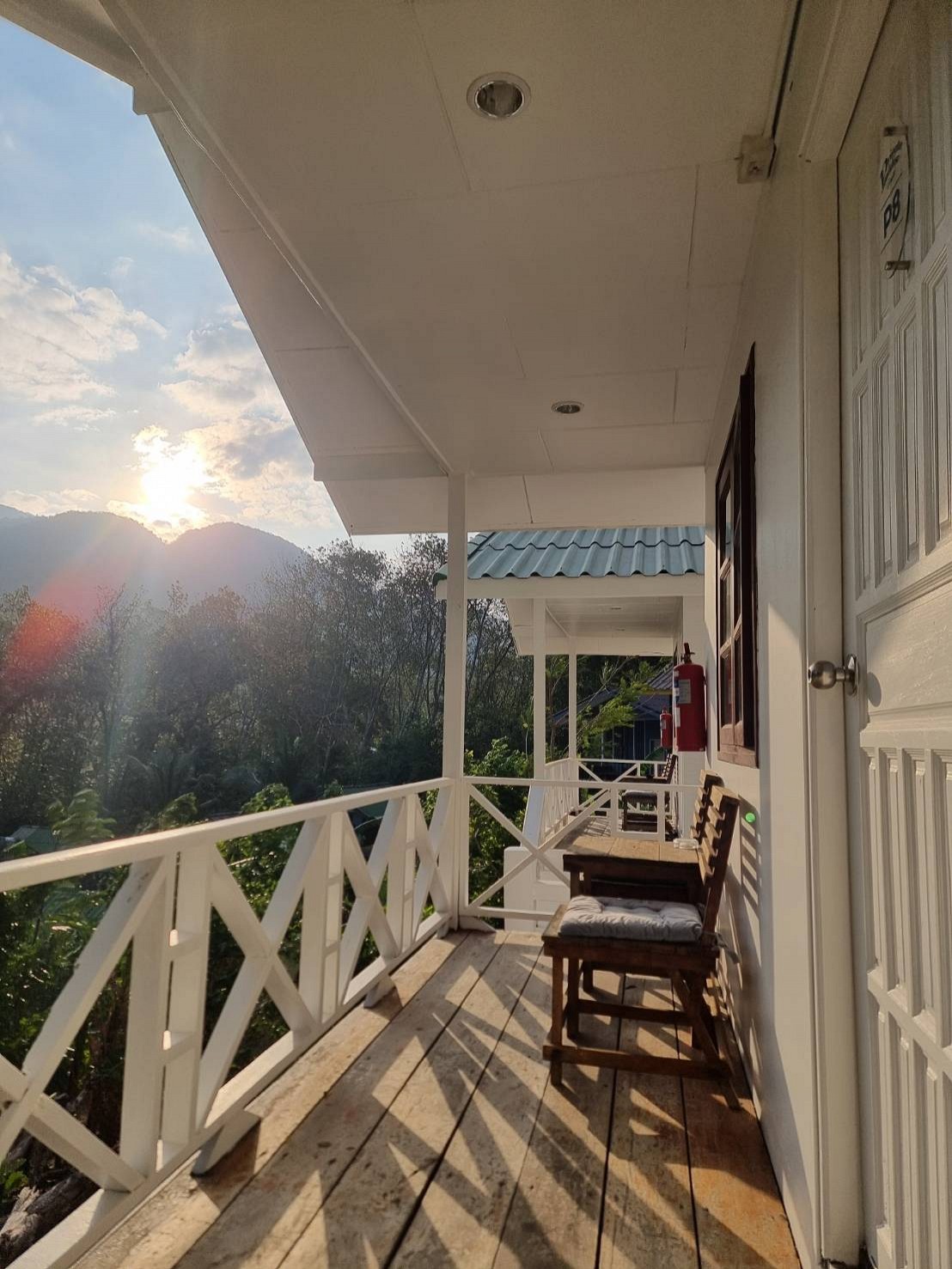 Photo <label>Gallery</label>